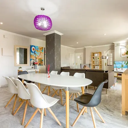 Apartamento 4 Bedroom In Puerto Banus 150 Meters From The