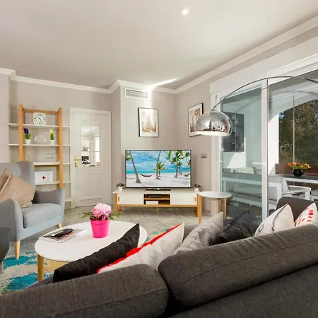 Apartment 4 Bedroom In Puerto Banus 150 Meters From The *