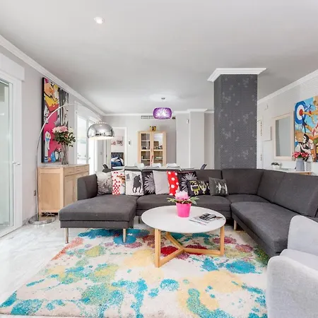 Apartment 4 Bedroom In Puerto Banus 150 Meters From The
