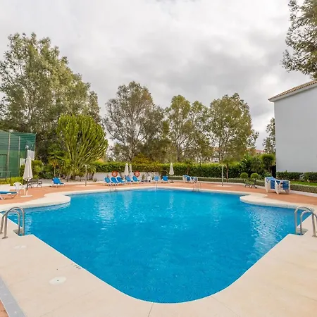 Apartamento 4 Bedroom In Puerto Banus 150 Meters From The Marbella
